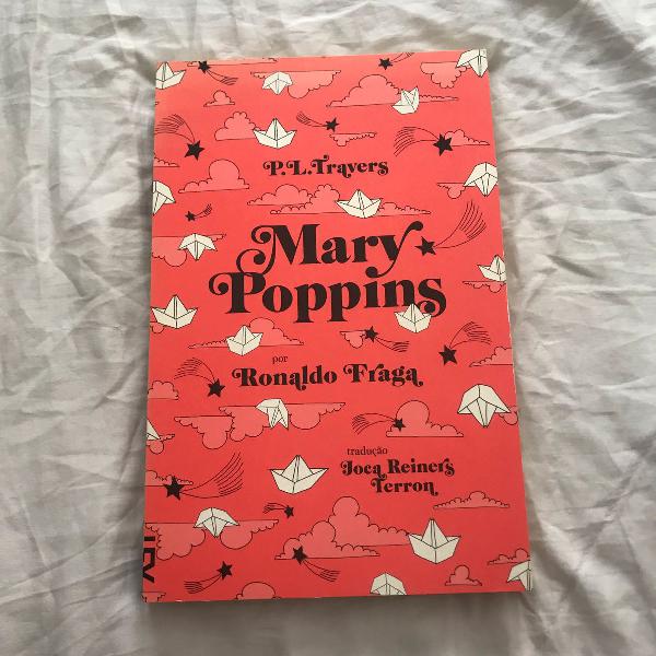 Livro Mary Poppins de P.L. Travers edição rara