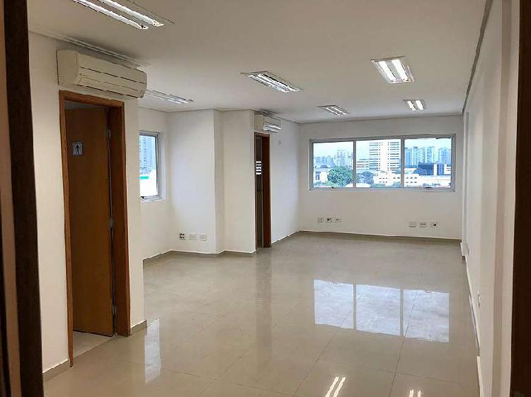 Sala/Conjunto para venda tem 45 metros quadrados em Barra