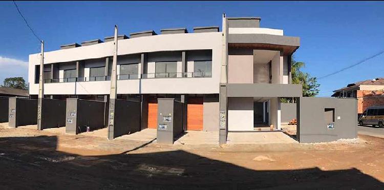 Sobrado para venda , 2 quartos, Aventureiro - Joinville - SC