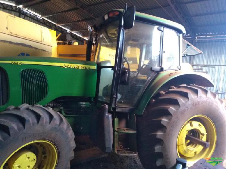 Trator John Deere 7515 4x4 ano 09