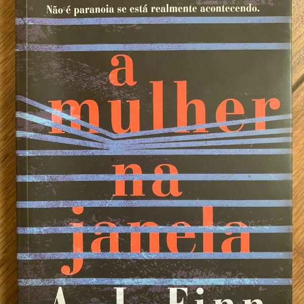 a mulher na janela