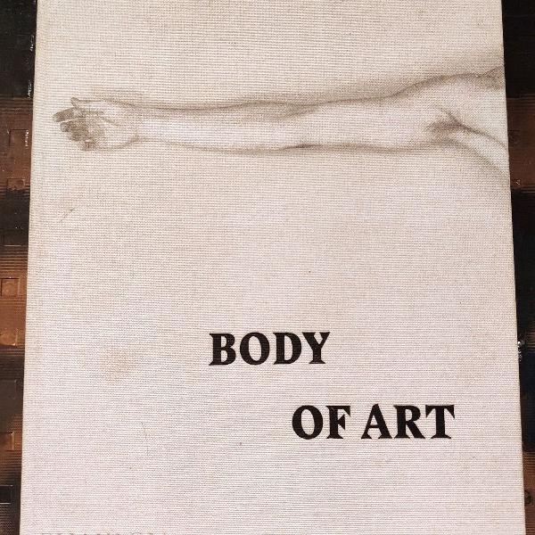 body ir art
