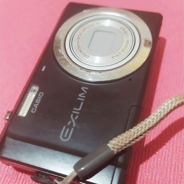 camera digital Exilm