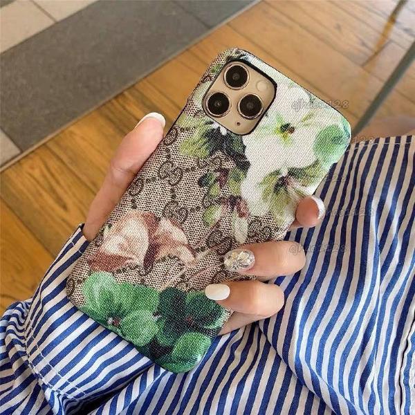 capa case iPhone 11 Gucci