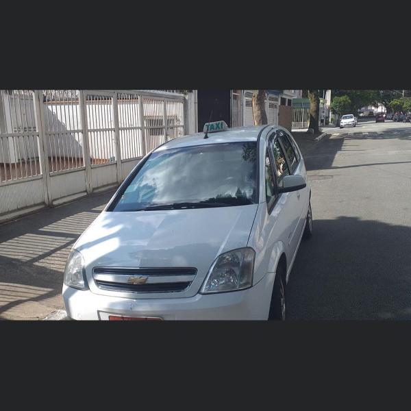 carro meriva branco