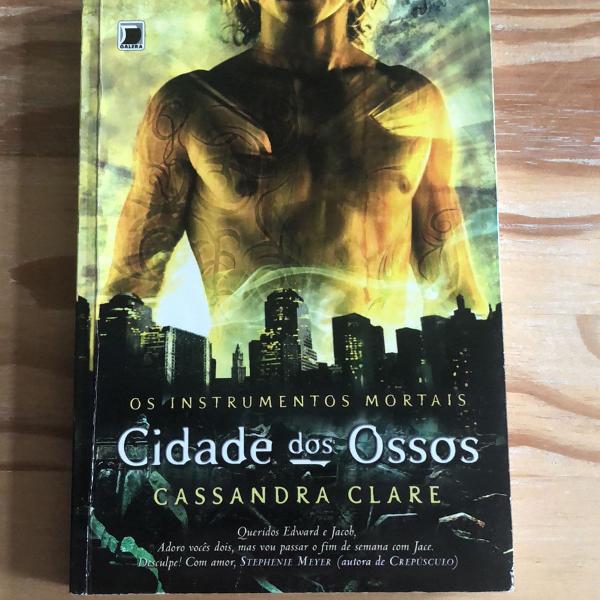 livro a cidade dos ossos