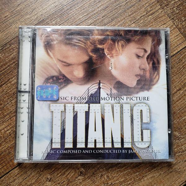 CD da trilha sonora do filme Titanic