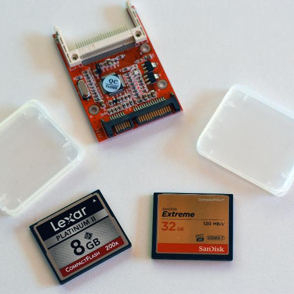 Combo Cartão Compact Flash Sandisk Extreme 32gb + Lexar 8gb