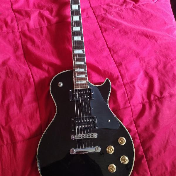 Guitarra Les paul Golden anos 80 com corpo em mogno