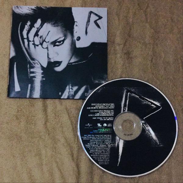 cd rihanna - rated r (tiragem aa)