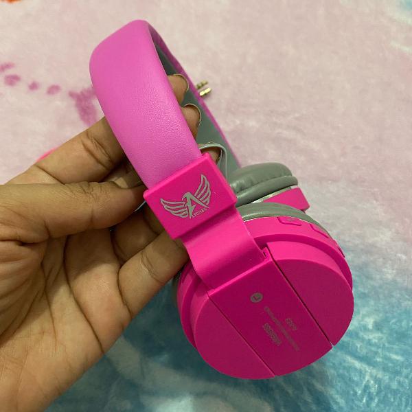headphone bluetooth pink