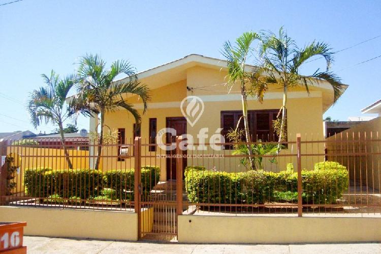 Casa à venda no Pinheiro Machado - Santa Maria, RS.