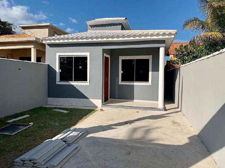 Linda Casa com 2 quartos sendo 1 suíte em Itaipuaçu