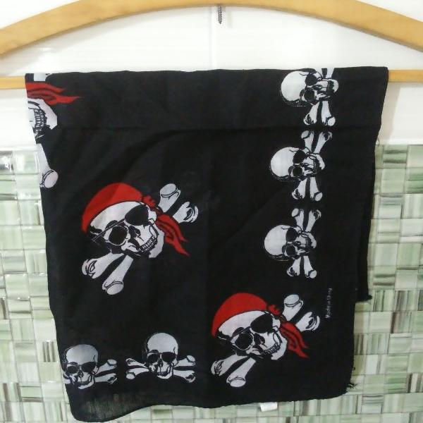 Bandana caveiras