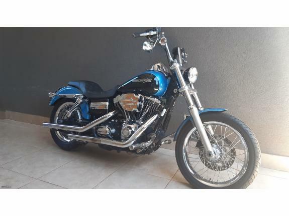 Harley-Davidson - Dyna Super Glide Custom