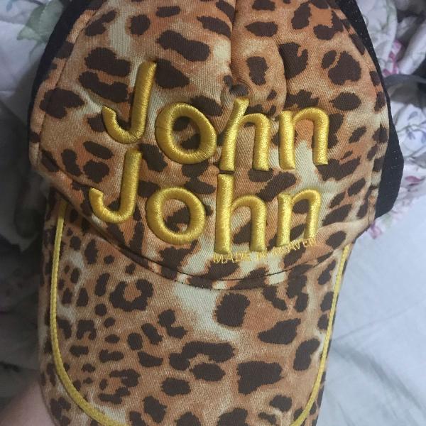 boné de aba estampado de onça da john john