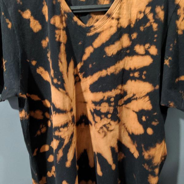 camiseta tie dye preta