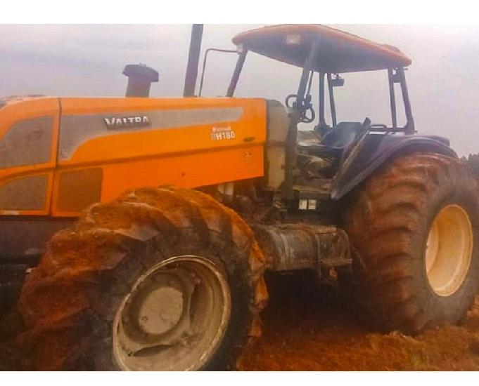 BH 180 Valtra - 11