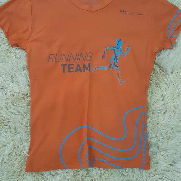 Blusa laranja running team
