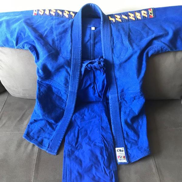Kimono trançado Shihan azul