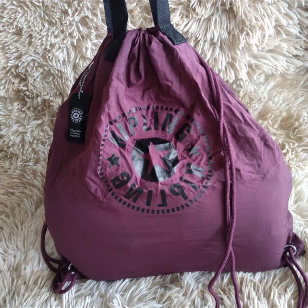 Mochila compacta Kipling