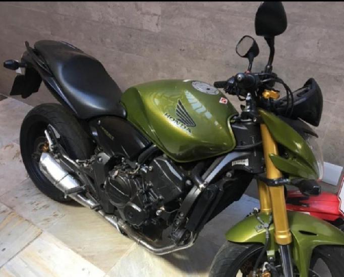 Moto de barbada