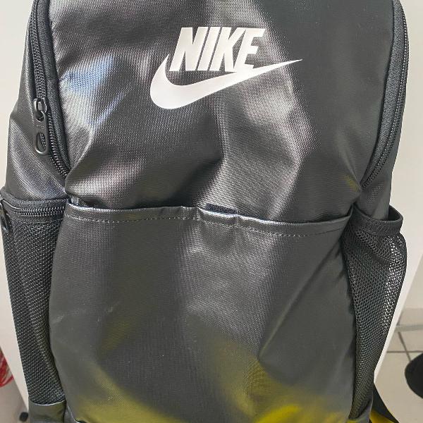 mochila nike