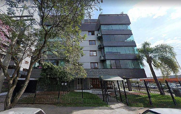 Apartamento para venda tem 143 metros quadrados com 3