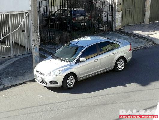 FORD FOCUS SEDAM ANO 2013 COMPLETO COM MANUAL E CHAVE