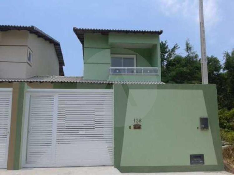 Imobiliária Agatê Imóveis vende Casa de 130 m²
