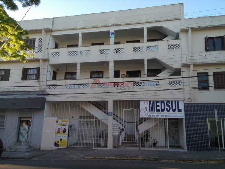 Sala comercial à venda no Centro - Santa Maria, RS.