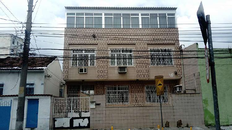 vende-se Apartamento duplex tipo casa 7 quartos, 200m2, que