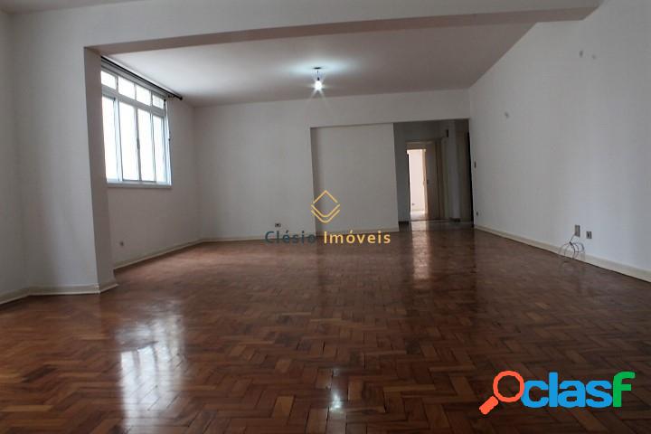 Apartamento com 225m², 3 quartos,1 vaga.