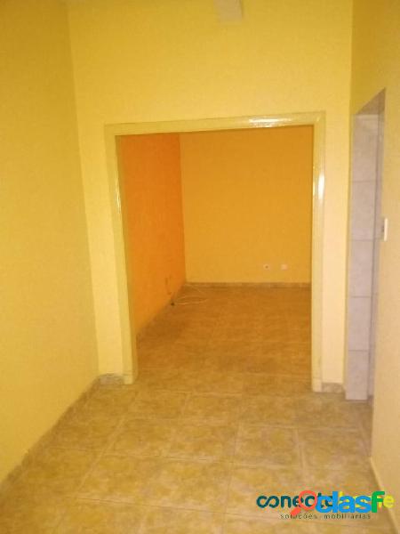 Apartamento de 90 m², 2 dormitórios e 1 banheiro no