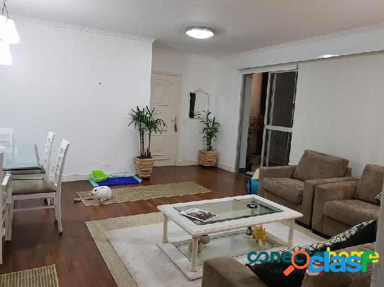 Apartamento semi-mobiliado de 113 m², 3 dormitórios e 1