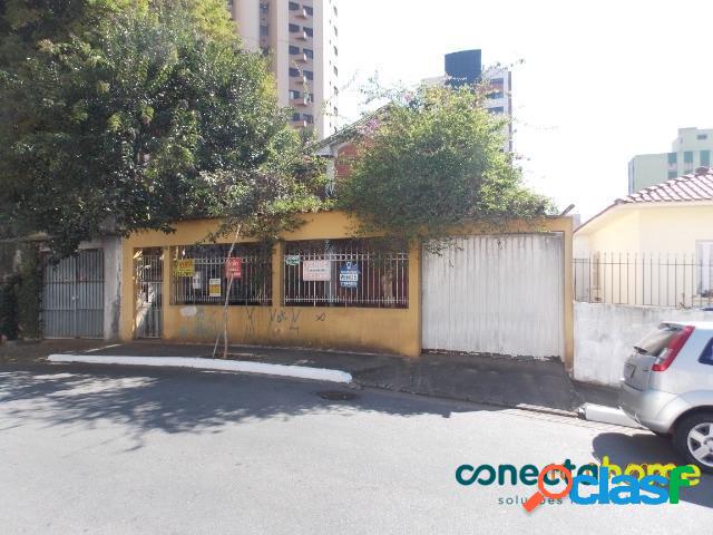 Casa de 211 m², 4 dormitórios c/ 1 suíte e 5 vagas em