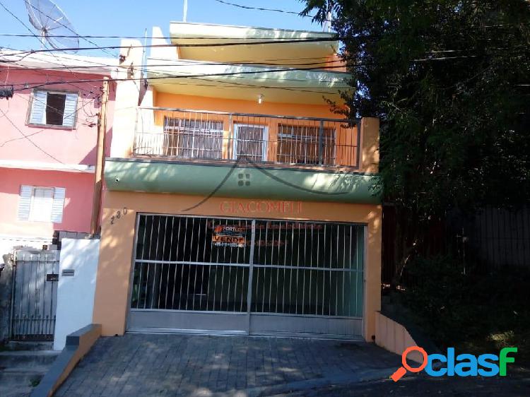 SOBRADO NO BAIRRO DA CIDADE LÍDER - ACEITA PERMUTA DE MENOR