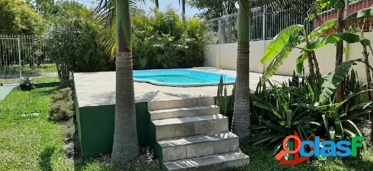 Santo Antônio - Casa de 2 dormitórios e suíte com piscina