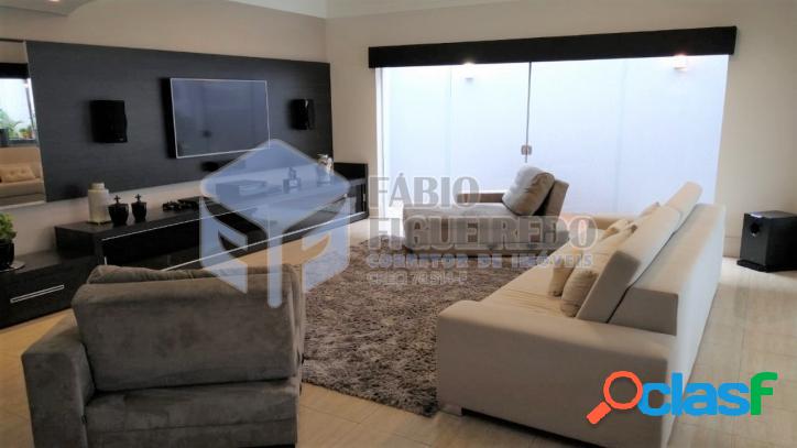 Sobrado com 3 dorms (uma suíte) - Res. Jardim dos Ipês.