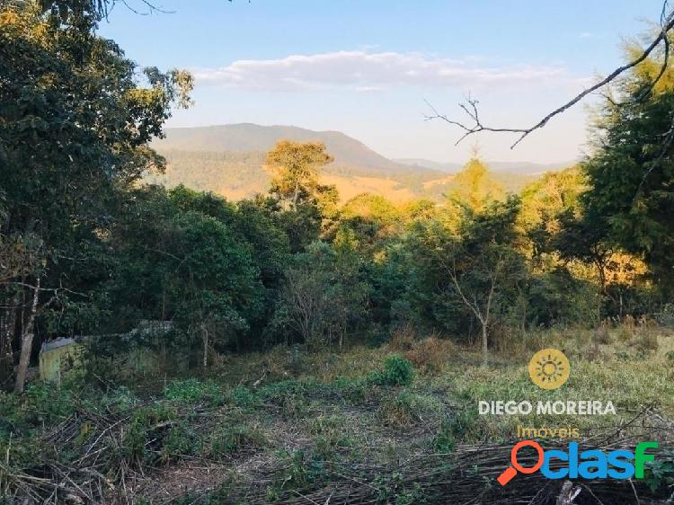 Terrenos à venda com 800 m² em Atibaia