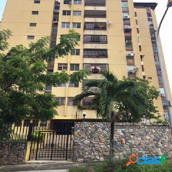 Urb Lomas Del Este Av Rotaria Res Guajirama