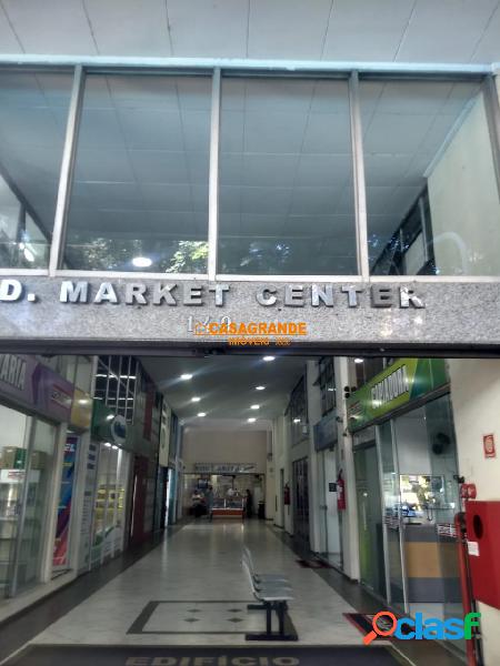 Vendo ou alugo sala comercial com 36m² Edificio Market