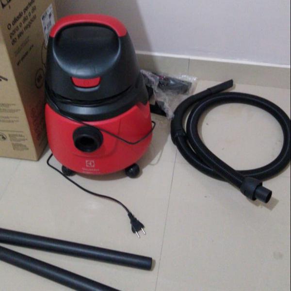 aspirador de pó e água electrolux 127v
