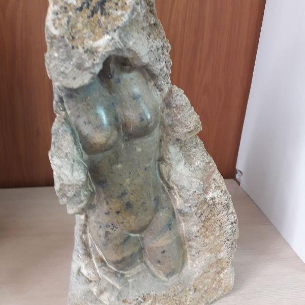 busto em pedra sabão