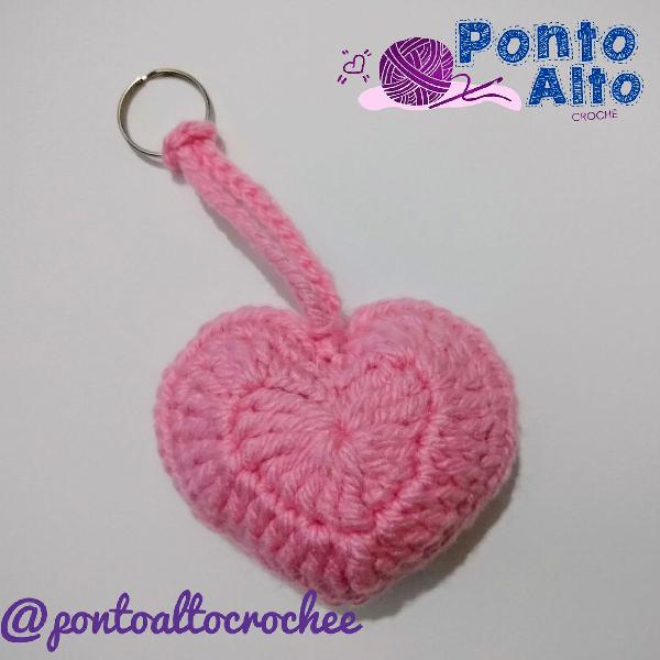 chaveiro de coração em crochê rosa