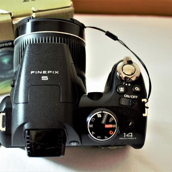 câmera semiprofissional fujifilm s3300 + cartão 16gb