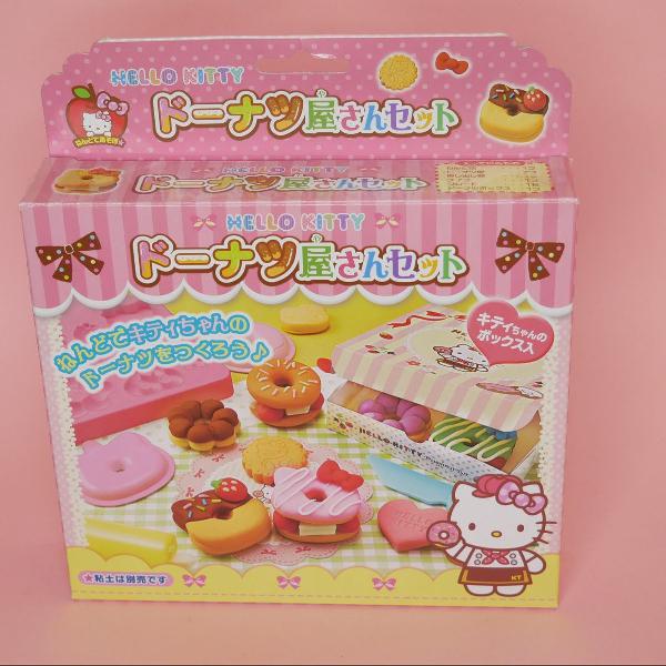 kit biscuit hello kitty 2