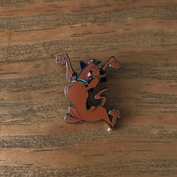 pin metálico scooby doo