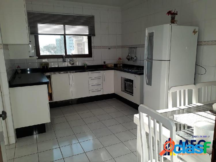 Lindo apartamento no jardim Simus