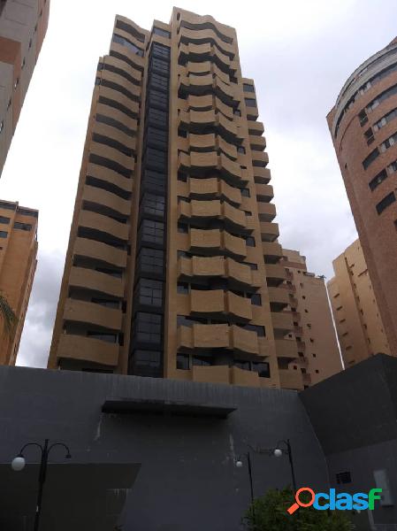 (206 M2) Apartamento tipo Dúplex en la Trigaleña